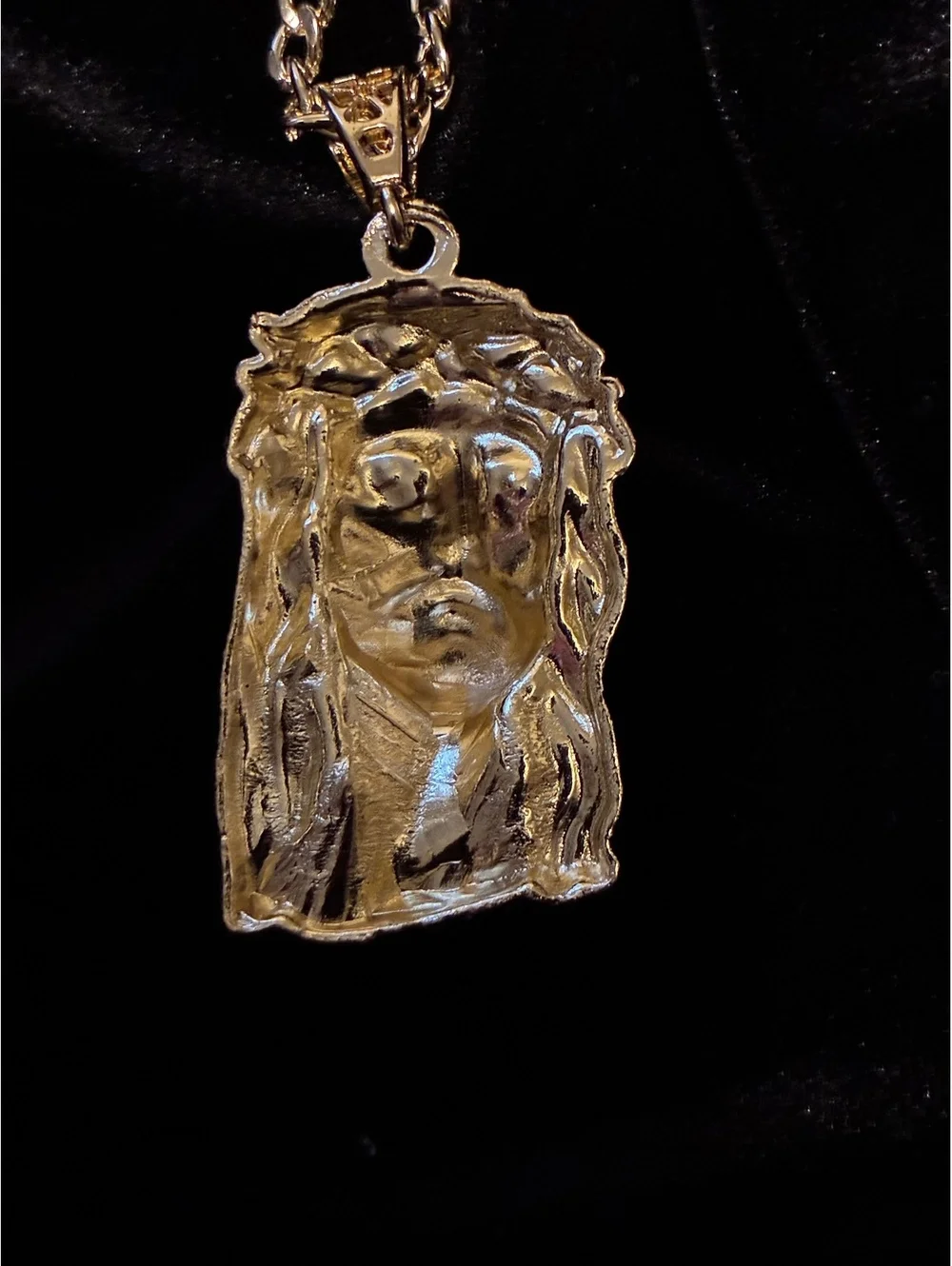 Gold Tone Jesus Piece Pendant Necklace 20”